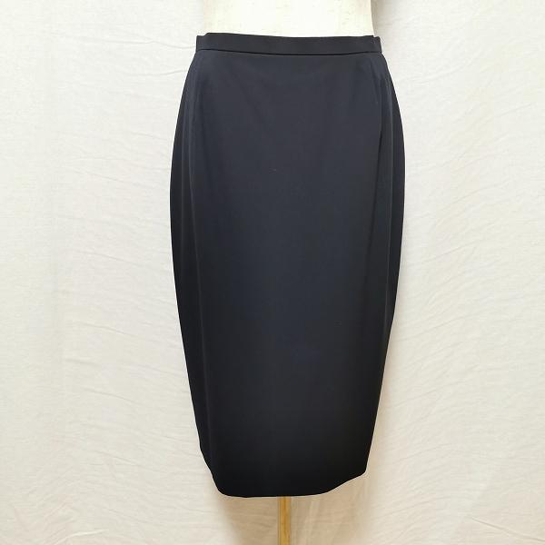 anc バーバリー BURBERRY スカートスーツ ツーピース 無地 40 紺