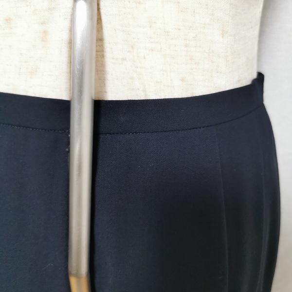 anc バーバリー BURBERRY スカートスーツ ツーピース 無地 40 紺