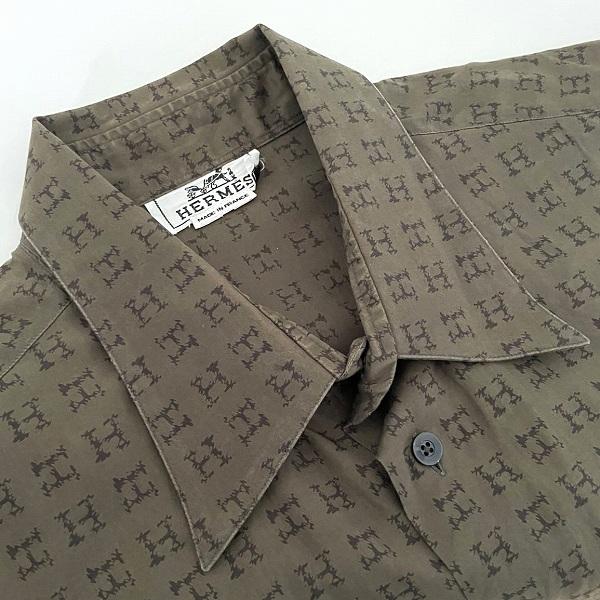 HERMES（エルメス） #apc 長袖シャツ カーキ 黒 セリエボタン Hロゴ 総