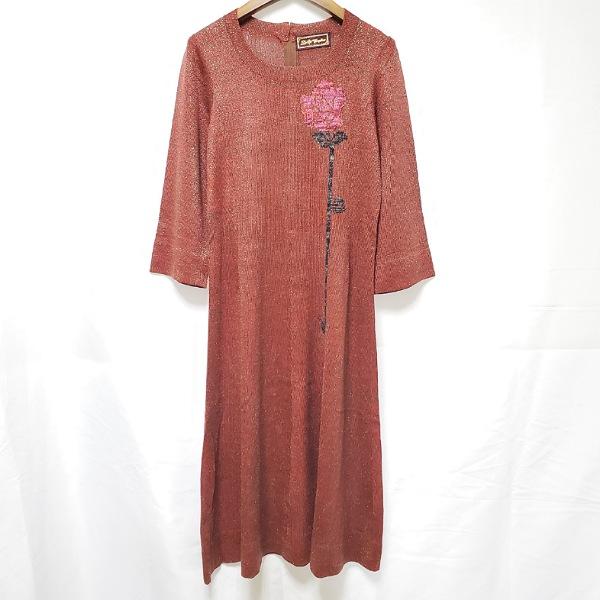 斉藤都世子 #wnc サイトウトヨコ ワンピース 赤茶 緑 ラメ ニット 花柄