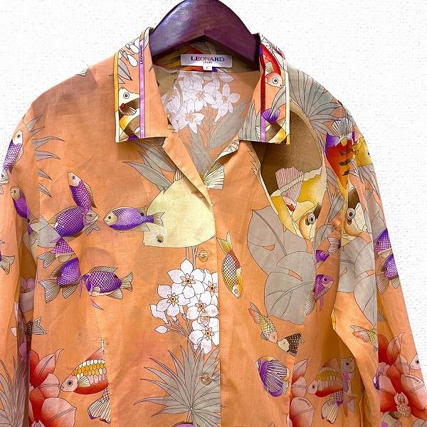 すぐに削除！最終価格！レオナール　魚と花プリントの長袖シャツ LEONARD SPORT #anc レオナールスポーツ シャツ・ブラウス L オレンジ