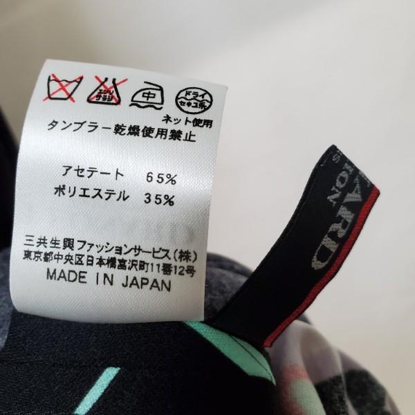 LEONARD レオナール 花柄　ワンピース　ロゴ　半袖　黒　サイズ40 snc レオナール LEONARD ワンピース LL 黒 紫 Vネック 花柄 半袖