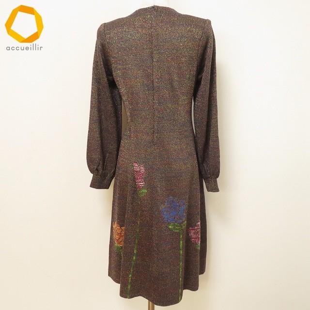 美品◇サイトウトヨコ◇斉藤都世子◇バラ模様半袖ワンピース◇花柄ワンピース◇ wnc サイトウトヨコ 斉藤都世子 ワンピース ニット マルチ ラメ 刺繍