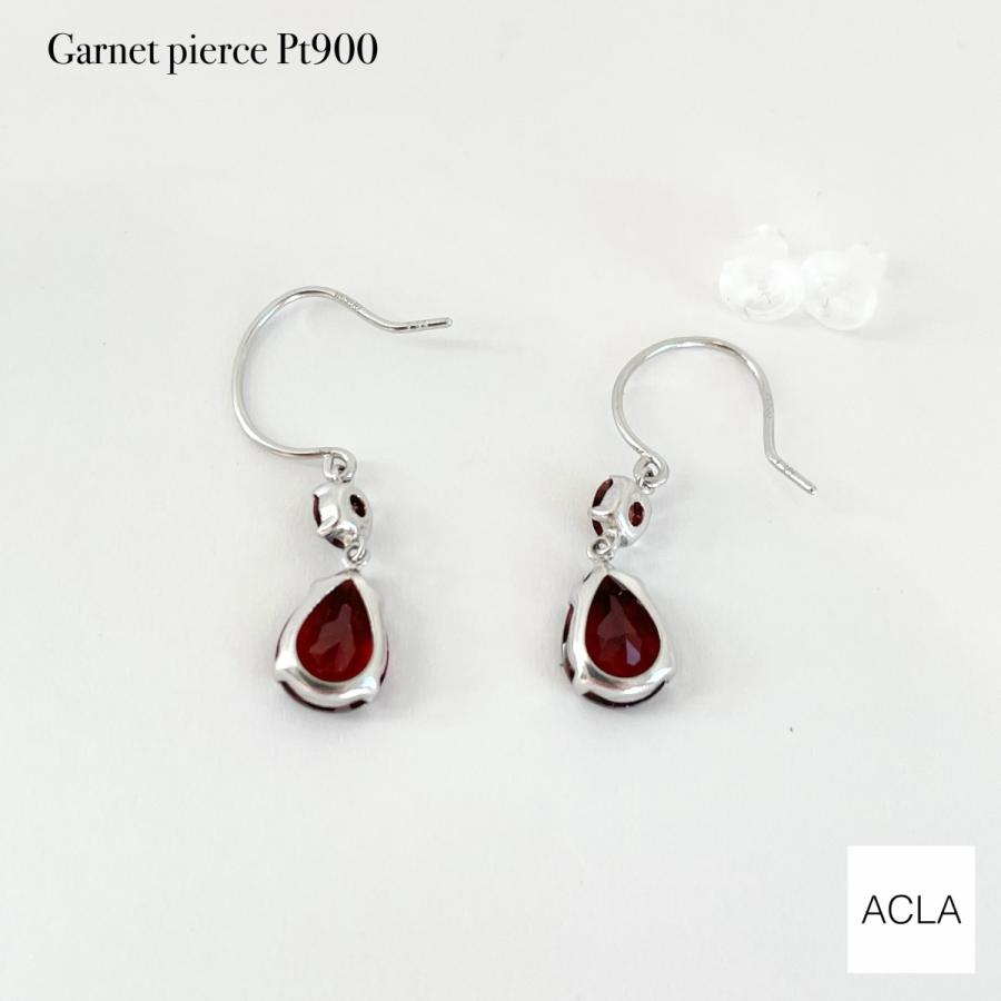 ガーネット ピアス プラチナ フックのピアス ペアシェイプ ぶら下がり