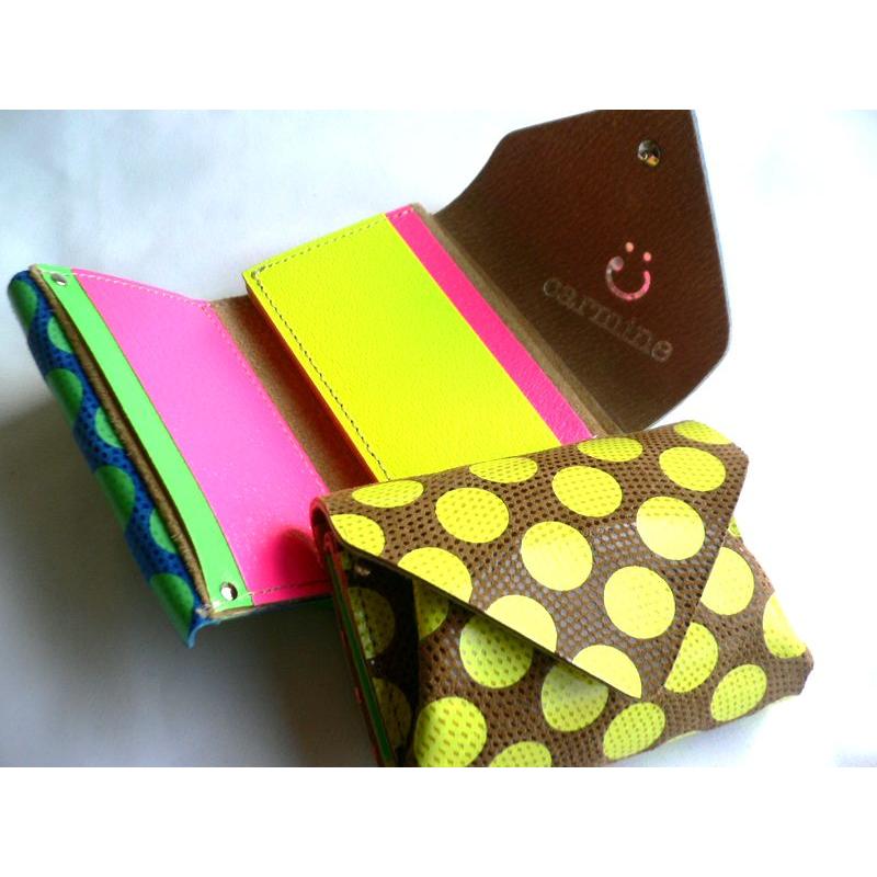 Carmine（カーマイン） ドットレザー ネオンカラー コンパクト