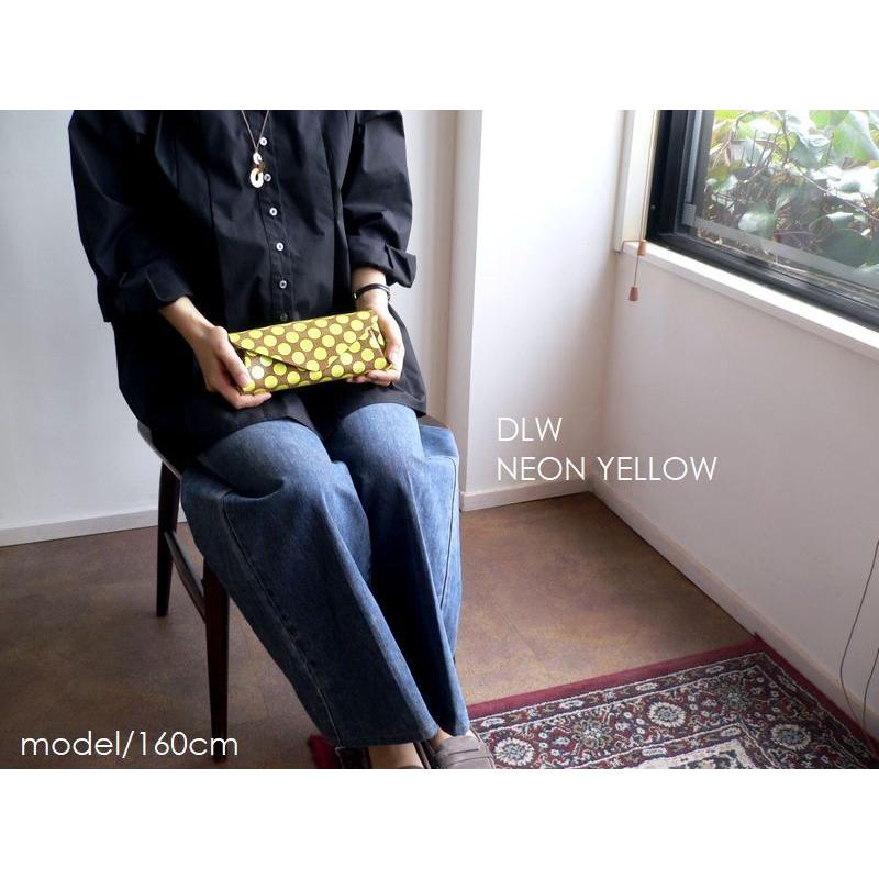 Carmine（カーマイン） ノベルティ ドットレザー ネオンカラー ロング