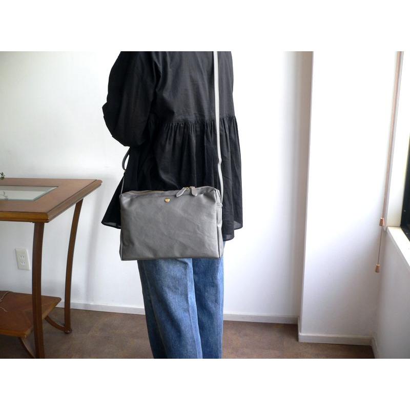 Neutral Gray（ニュートラルグレイ） ARUKAN アルカン バッグ PVC