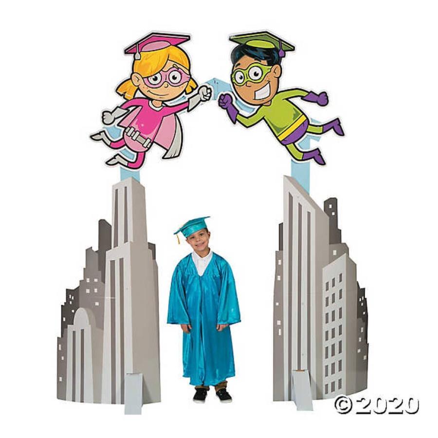 卒業式 小学校 アーチ 道 入口 入場 退場 飾り デコレーション ビル群 スーパーヒーロー アカムスyahoo 店 通販 Yahoo ショッピング