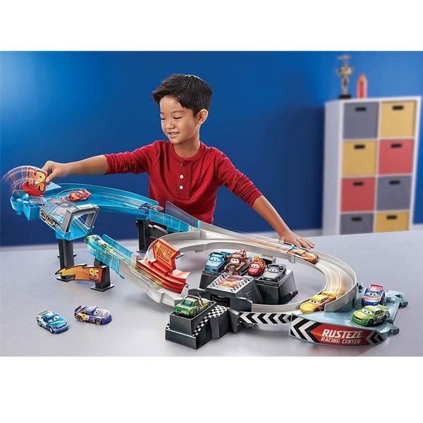 国内初の直営店 カーズ レースコース 車付き キャラクターグッズ Eshop Ekofarmajavornik Cz