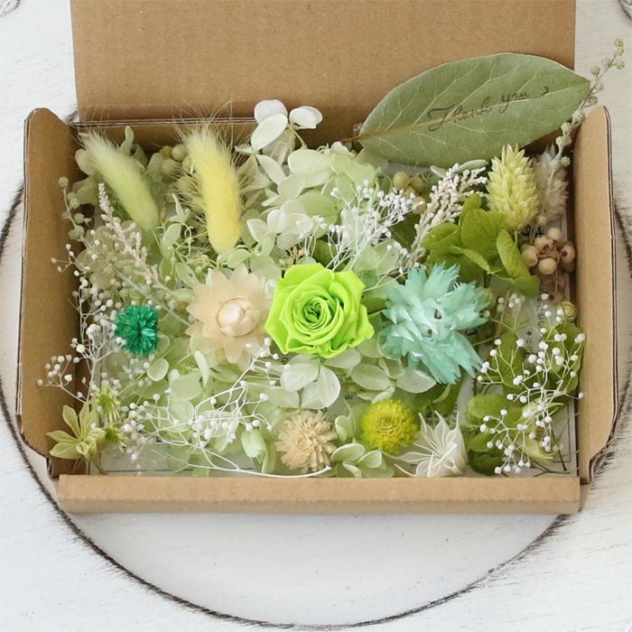 2000円 グリーン バレッタ 本物花 プリザーブド 金具6cm カントリー雑貨 2000円 グリーン バレッタ 本物花 プリザーブド 金具6cm