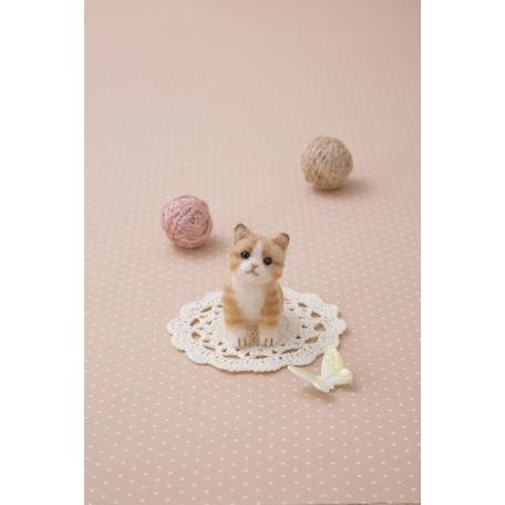 羊毛フェルト 猫 ハンドメイド nami キジ白バンザイ猫ちゃん! 転がって威嚇しているようにも見える