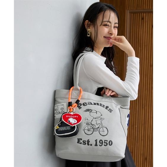 PEANUTS バッグ（鞄） スヌーピー バッグ型 ポーチ チャーム ポーチ