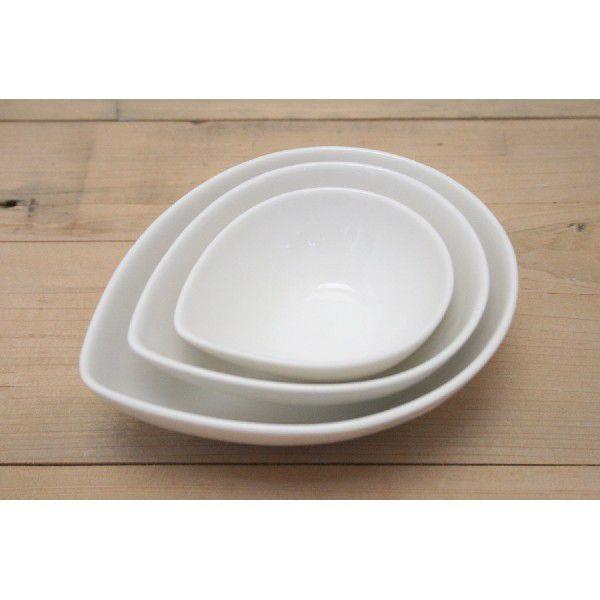 全3種の大きさあります。陶器 しずく ボウル (S) 小 ニューボン