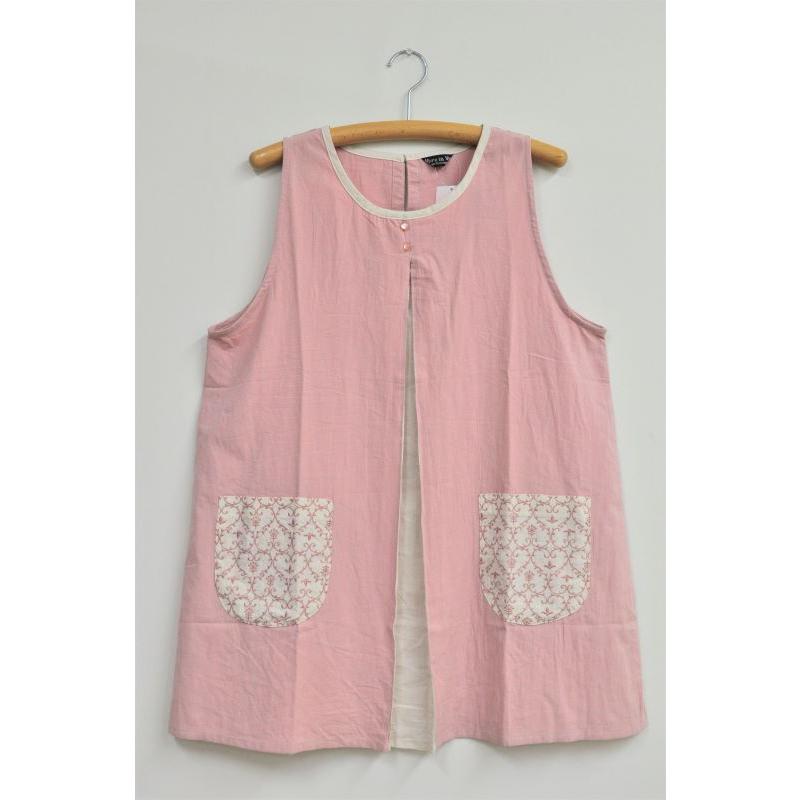 新品未使さえらピンク 刺繍入り割烹着ルームウェア(ゆったり)●肩小さいシミみっけ エプロン 保育士 割烹着 キッチン 母の日 シンプル Vivre sa Vie