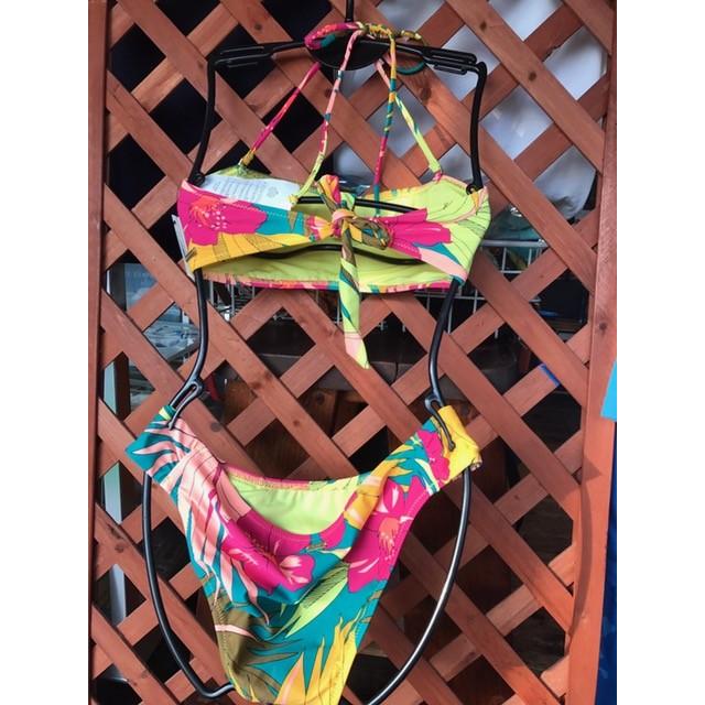 超激安 Volcom ボルコム Hot Tropic Bandeau Modest Off 激安ブランド Trucktrailerntyreexpo Com