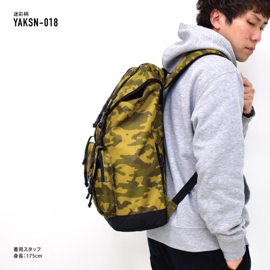 極美品　YAKPAK スヌーピーコラボ リュック　大容量　軽量 YAKPAK ヤックパック スヌーピー リュック 大容量 15L a4