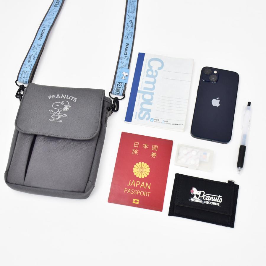 SNOOPY（スヌーピー） ショルダーバッグ 撥水 サコッシュ トラベル