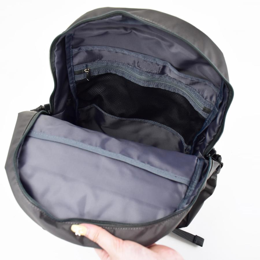 SNOOPY（スヌーピー） リュック デイパック 22L 大容量 a4 レディース