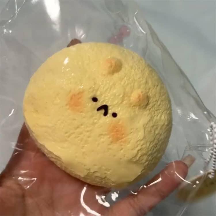スクイーズケーキおもちゃ 水感スクイーズ スティッキーボール 大福 スクイーズ 餅 食べ物 伸縮性 ストレス解消 弾力性が高 袋に押し込んで ゆっくり |  | 12