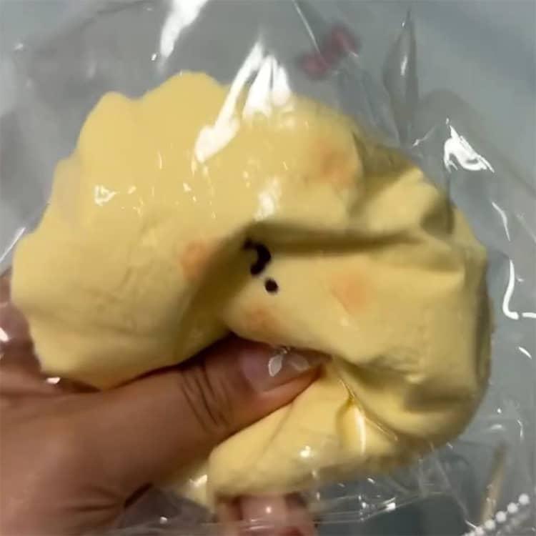 スクイーズケーキおもちゃ 水感スクイーズ スティッキーボール 大福 スクイーズ 餅 食べ物 伸縮性 ストレス解消 弾力性が高 袋に押し込んで ゆっくり |  | 14