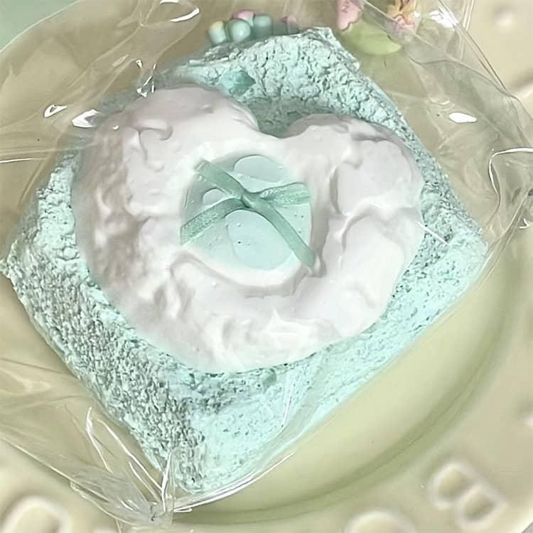 大きいパン スクイーズ パン型 ケーキ フード ジャンボスクイーズ バラエティー フワフワ スクイーズおもちゃ ぷにぷに 低反発 かわいい キッズ お |  | 02
