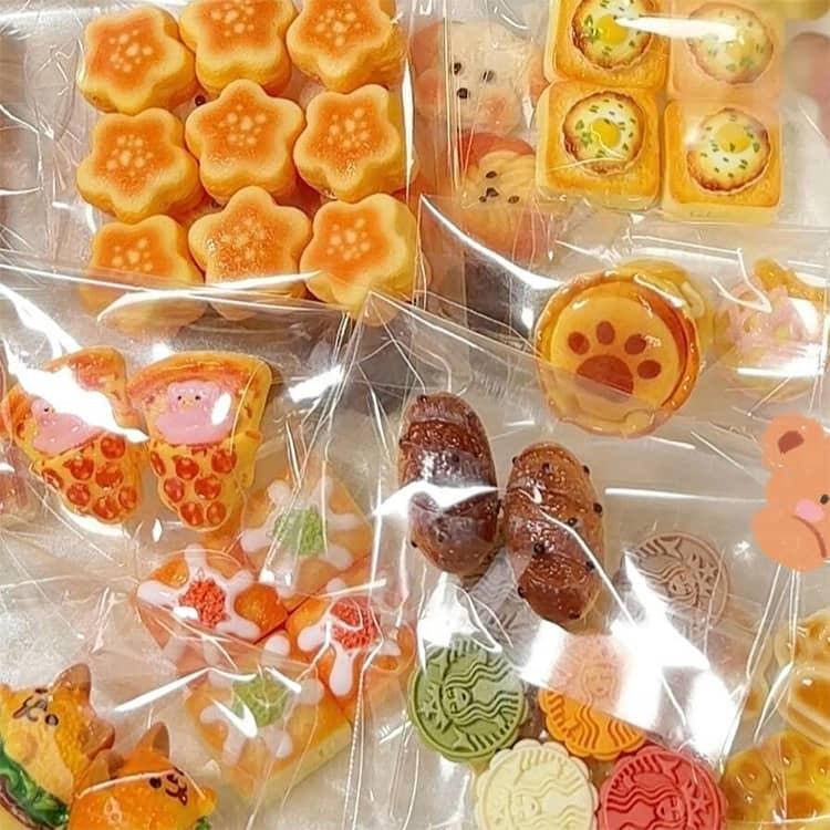 福袋 6点セット/7点セットスクイーズ  肉球 低反発 おもちゃ 大サイズ 中サイズ ぷにぷに もちもち かわいい パン ケーキ スイーツ 大福 そっ |  | 12