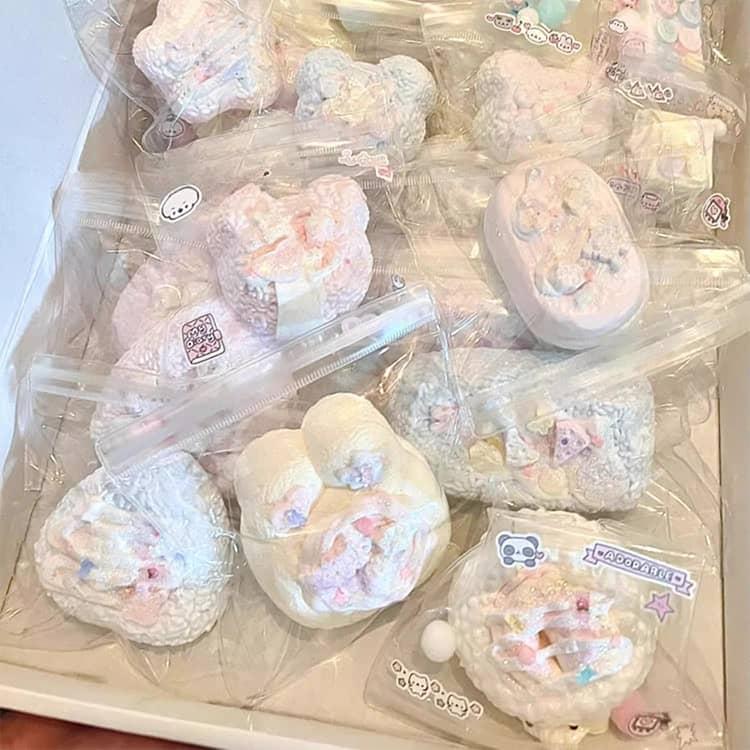 福袋 6点セット/7点セットスクイーズ  肉球 低反発 おもちゃ 大サイズ 中サイズ ぷにぷに もちもち かわいい パン ケーキ スイーツ 大福 そっ |  | 18