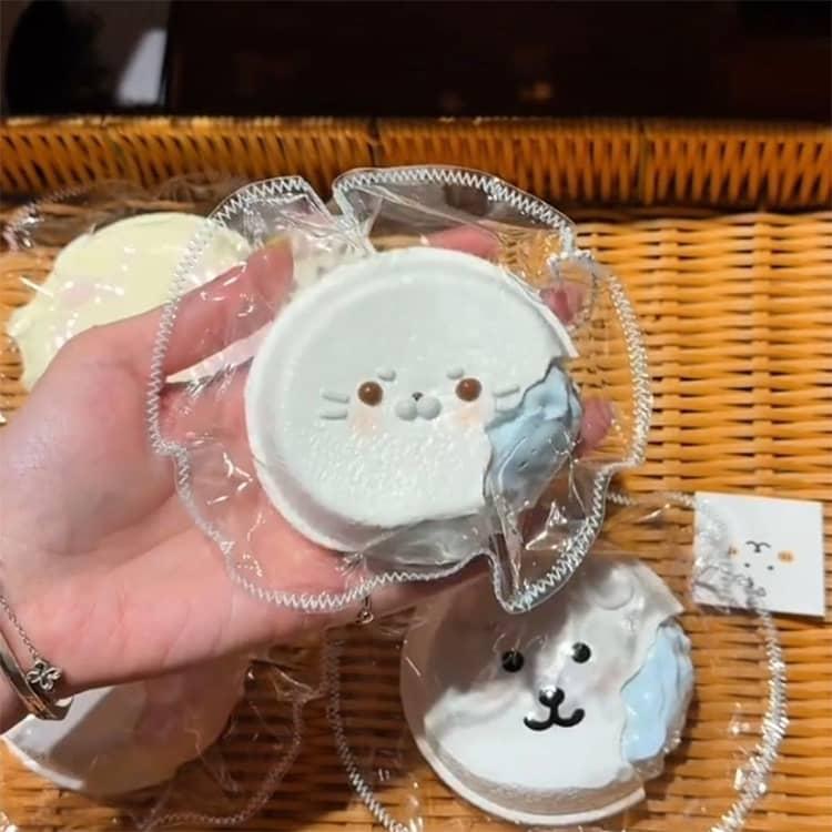 スクイーズ 大アザラシ たい焼き 肉球 感触 プッシュ  低反発 大福 ぷにぷに ふわふわ ぬいぐるみ おもちゃ かわいい 握る ストレス解消 もちも |  | 02