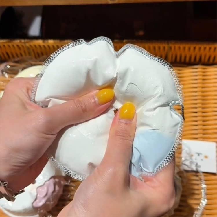 スクイーズ 大アザラシ たい焼き 肉球 感触 プッシュ  低反発 大福 ぷにぷに ふわふわ ぬいぐるみ おもちゃ かわいい 握る ストレス解消 もちも |  | 03