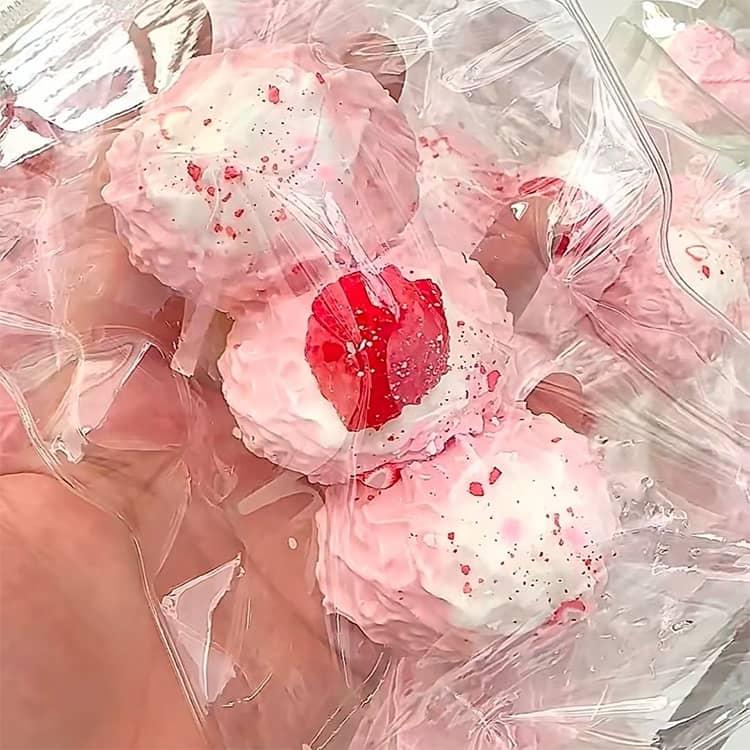 スクイーズ  低反発 ワッフル 哺乳瓶 肉球 ネコ ねこ 低反発 ぬいぐるみ ぷにぷにおもちゃ おもちゃ かわいい お菓子 お握り おにぎり 握る ス |  | 13