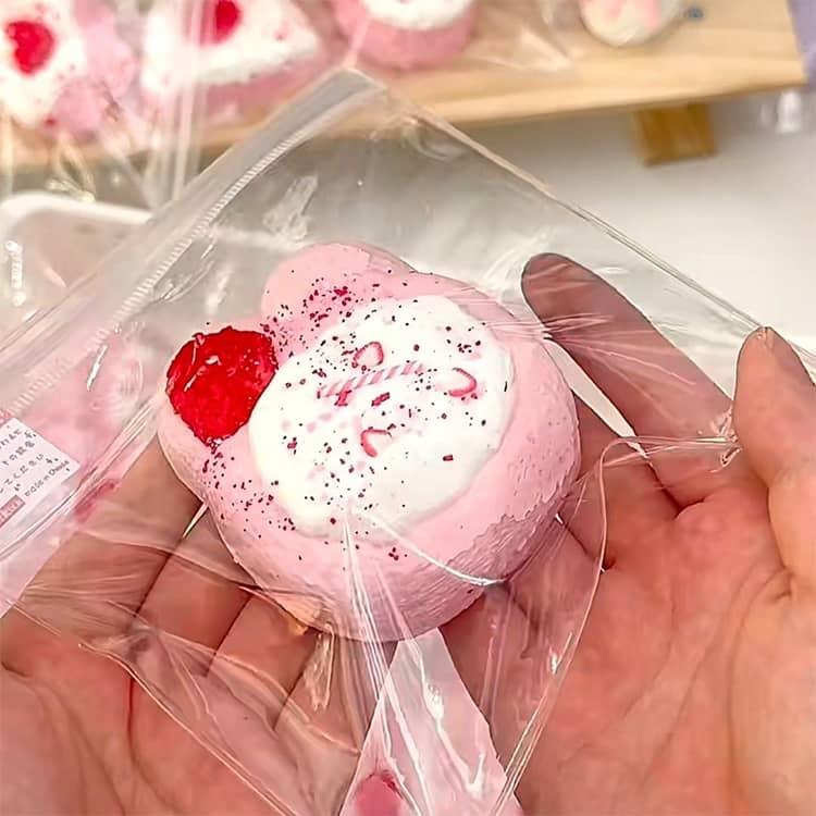 スクイーズ  低反発 ワッフル 哺乳瓶 肉球 ネコ ねこ 低反発 ぬいぐるみ ぷにぷにおもちゃ おもちゃ かわいい お菓子 お握り おにぎり 握る ス |  | 15