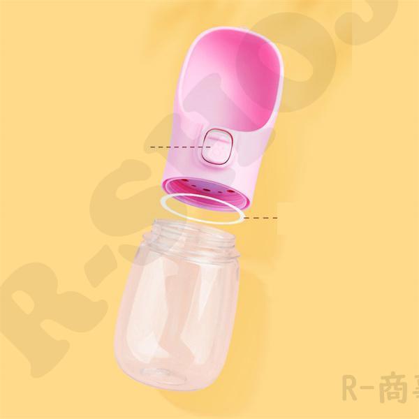 犬 給水ボトル ペット 携帯 ランニング ペット用 550ml 水筒 給水器 散歩 お出かけ 散歩 ペットボトル持ち運び 旅行 お手軽 スポーツ | ブランド登録なし | 24
