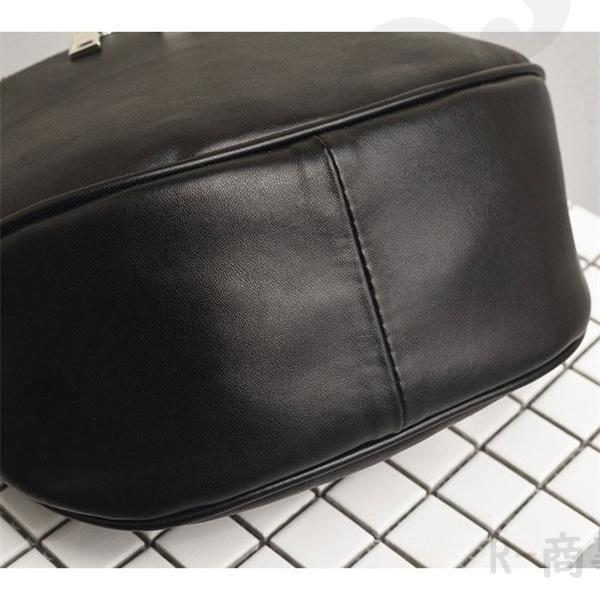 ボディバッグ レディース レザー 合皮 大きめ 軽い バッグ 大容量 スポーティー マザーズバッグ きれいめ 男女 大人 おしゃれ 軽量 大きめ | ブランド登録なし | 11