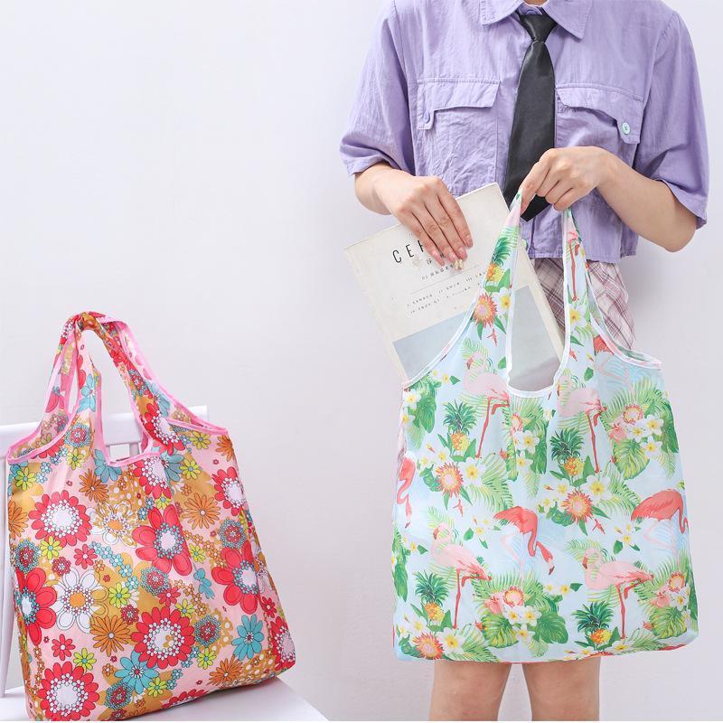 セール中 エコバッグ おしゃれ 折りたたみ 大容量 コンビニバッグ 買い物バッグ コンパクト レジ袋 プレゼント 女性 退職 お返し 可愛い マチ広 マイバッグ | ブランド登録なし | 16