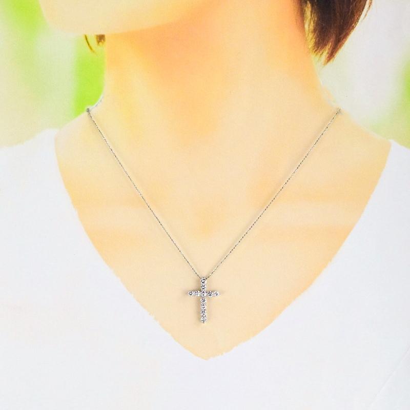 大*重様 Pt900/850 ダイヤ　1ct　クロスネックレス Pt900×850 ネックレス クロスモチーフ ダイヤ 1.00ct 43cm ジュエリー
