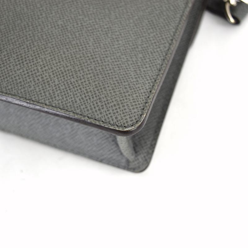 ベライア ルイヴィトン バッグ タイガ ネオ グラシエ セカンドバッグ