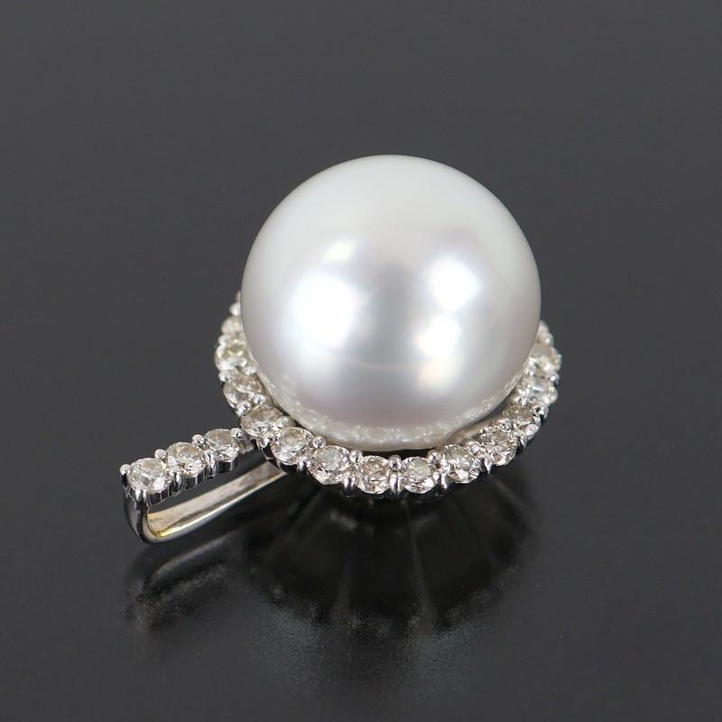 K18WG 3連ダイヤモンドトップ K18WG ダイヤモンドトップのペンダント – キングラム