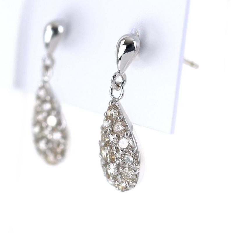 ピアス レディース ダイヤモンド 各0.3ct ドロップモチーフ しずく型