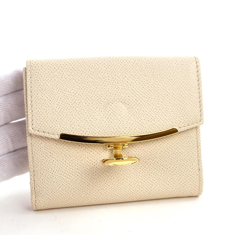 人気✨サルヴァトーレフェラガモ ガンチーニ クリップ レザー 二つ折り財布 FERRAGAMO（フェラガモ） レディース 二つ折り財布 アイボリー ガン