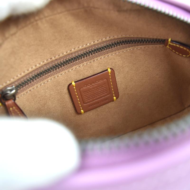 コーチ CC386 ショルダーバッグ カメラバッグ 斜め掛け鞄 パープル 紫 ピンク レザー C金具 チャーム COACH COACH（コーチ） ショルダーバッグ カメラバッグ CC386 レザー 革