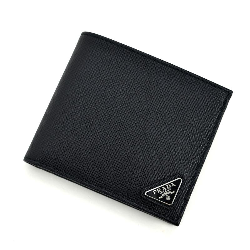 ⭐️ 美品 プラダ サフィアーノ トライアングル 二つ折り財布 ブラック 鑑定済 PRADA（プラダ） 財布 メンズ 二つ折り コインポケット付 サフィアーノ