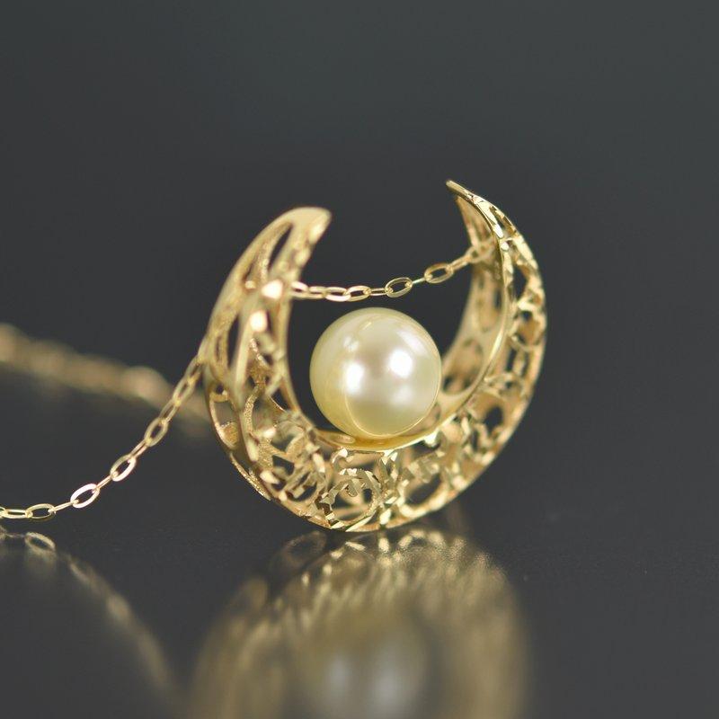 18金　三日月 真珠　ネックレス　ゴールド 18金三日月 真珠ネックレスゴールド