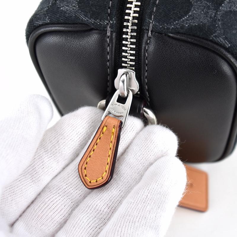 ✨美品✨COACH コーチ シグネチャー フライトバッグ クロスボディ 斜め掛け 楽天市場】【バッグ】COACH コーチ シグネチャー クロスボディ