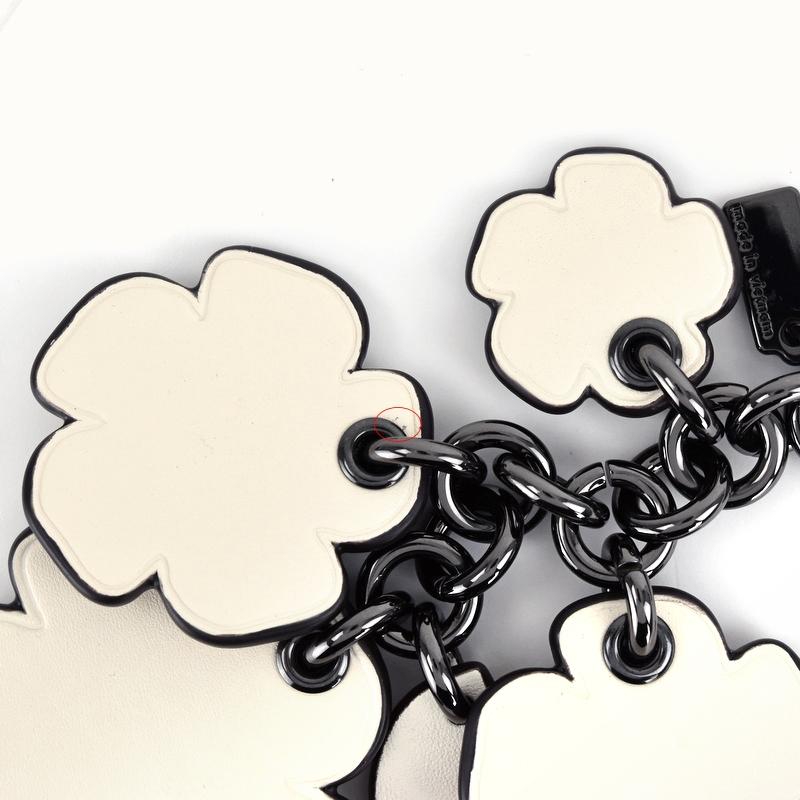 COACH（コーチ） ティーローズミックスバッグチャーム ベージュ系