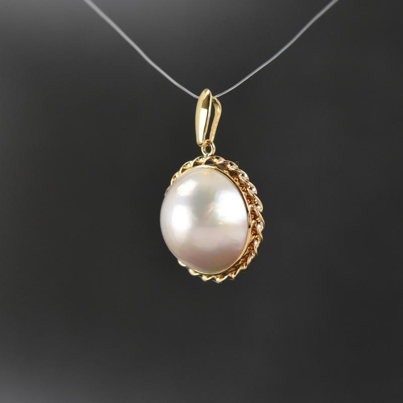 マベパール ペンダントトップ 13.5mm 18k 18金 イエローゴールド 枠