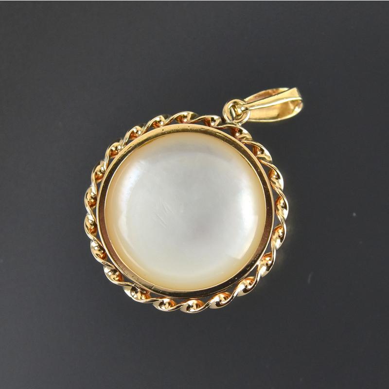 マベパール ペンダントトップ 13.5mm 18k 18金 イエローゴールド 枠