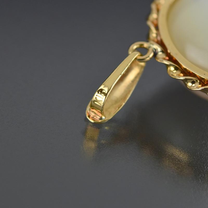 マベパール ペンダントトップ 13.5mm 18k 18金 イエローゴールド 枠