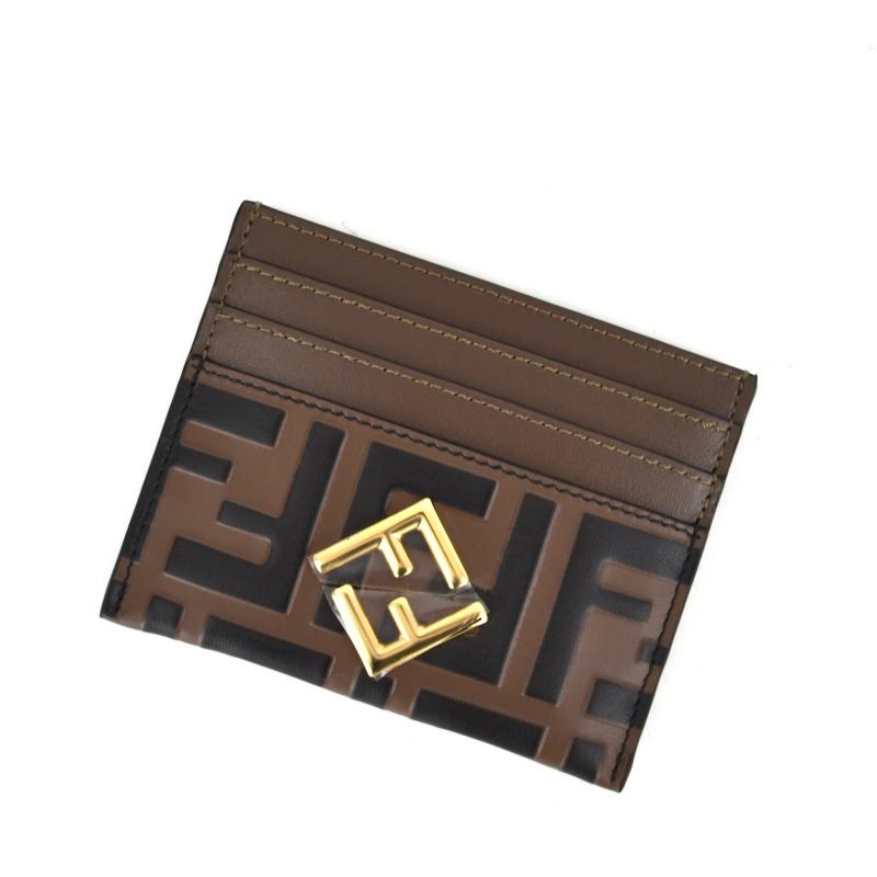 美品　フェンディ　ケース　FFダイヤモンド　カードケース　ズッカ　レザー FENDI（フェンディ） カードケース FFダイヤモンド 8M0445 ズッカ