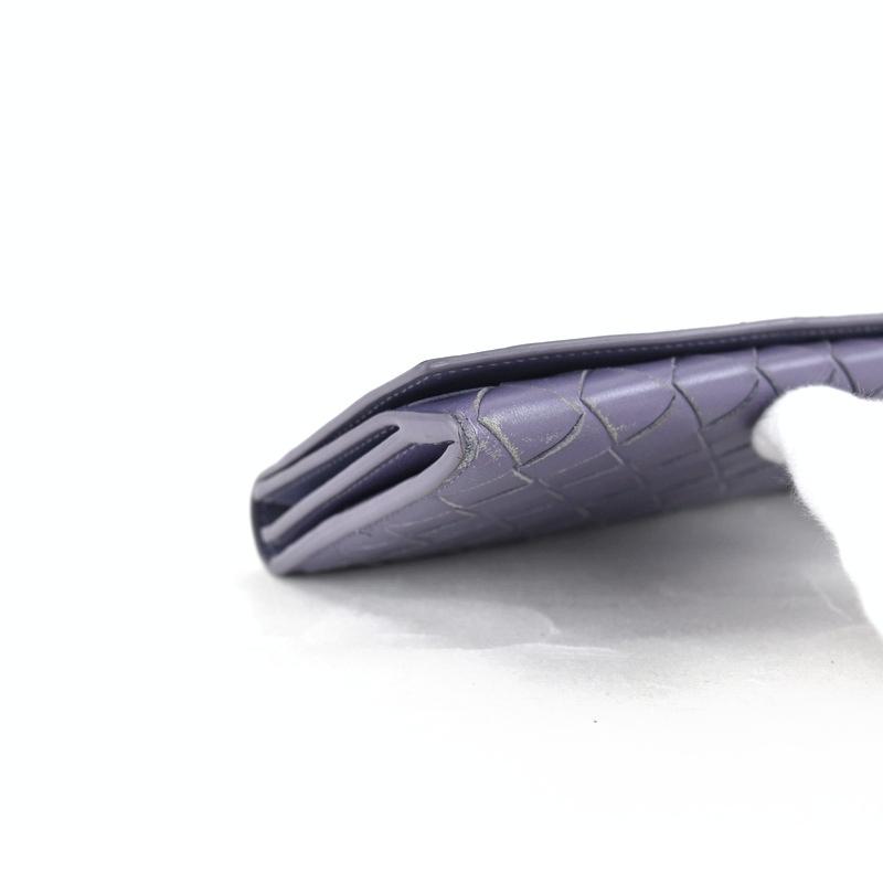 BOTTEGA VENETA（ボッテガ・ヴェネタ） 長財布 フラップ付き 二つ折り