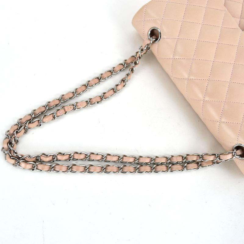 CHANEL（シャネル） バッグ チェーンショルダー マトラッセ Wフラップ